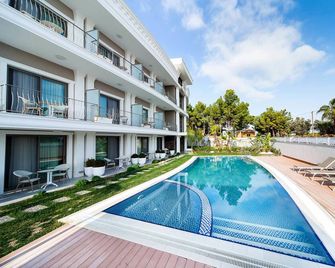 As Hotel Cesme - Τσε σμέ - Πισίνα