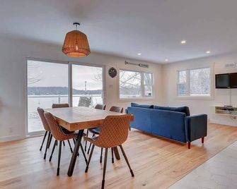 Edge of Lake Lac Lovering - Spa - Leïlo - Magog - Salle à manger