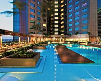 DoubleTree by Hilton Johor Bahru - Johor Bahru - Pool