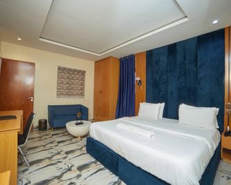 Masters Class - Uyo - Bedroom