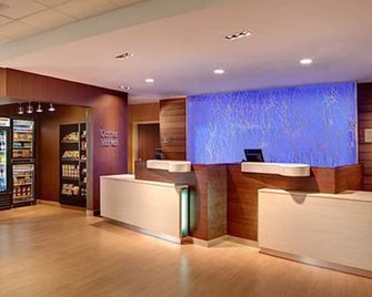 Fairfield Inn & Suites by Marriott Fredericksburg - Fredericksburg - Rezeption