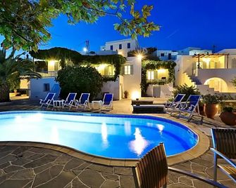 Petali Village Hotel - Apollonia - Piscina