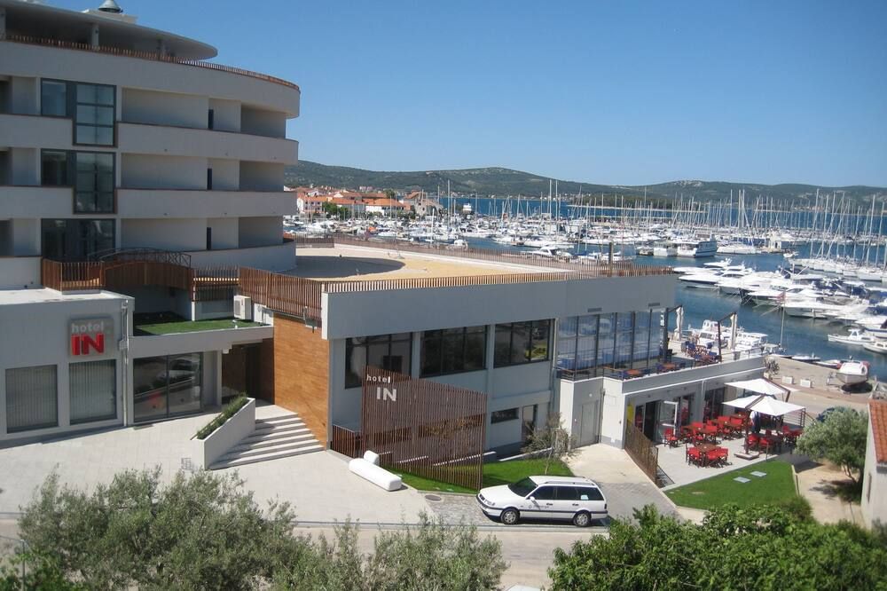 Hotel IN - Biograd na Moru - Edificio