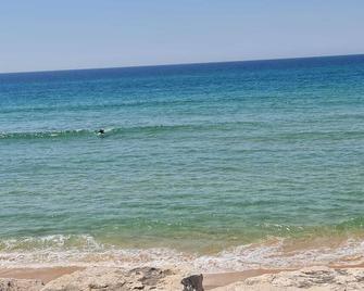 Retiro de Praia com Jacuzzi. Costa Caparica, do Melhor Surf da Europa - Costa da Caparica - Strand