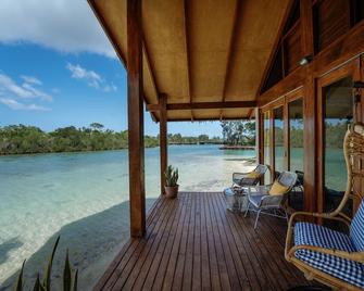 Mg Cocomo Resort Vanuatu - פורט וילה - פטיו