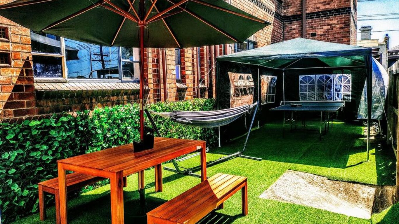 Richmond Private Rooms - 151 Hoddle Homestay