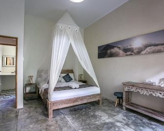 Mana Eco Retreat - Kuta - Slaapkamer