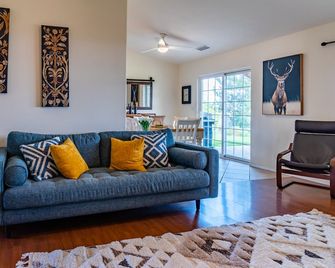 Hilltop Valley Views + Bbq | Paso Robles Wine Country | Vista Vine Cottage - San Miguel - Sala de estar
