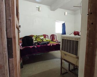 Cheapest homestay near AJODHA pahar fooding and lodging included - Bāghmundi - Sala de estar