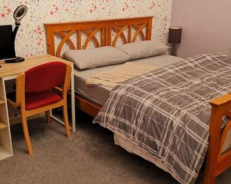 Sommerset Cottages - 2 Br House - Sunderland - Bedroom