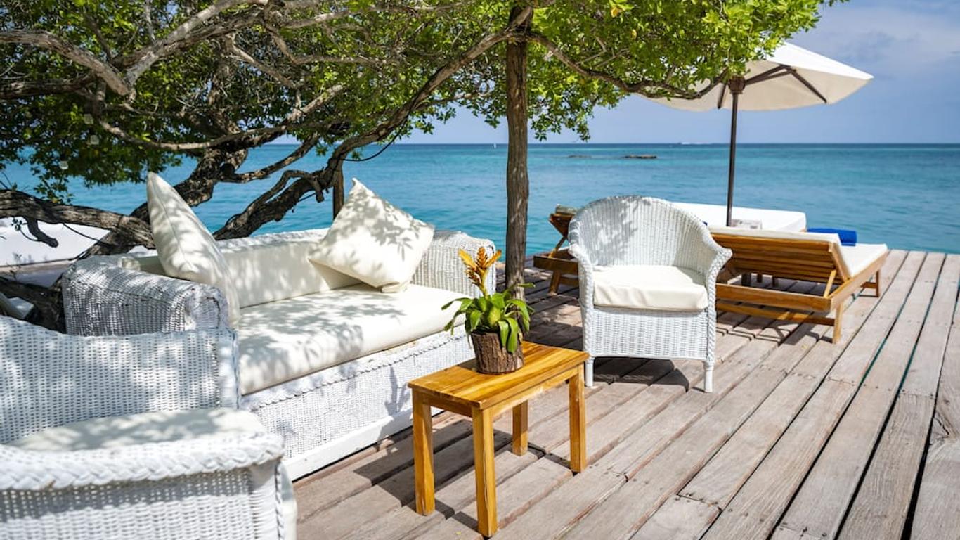 هوتل كورالينا آيلاند