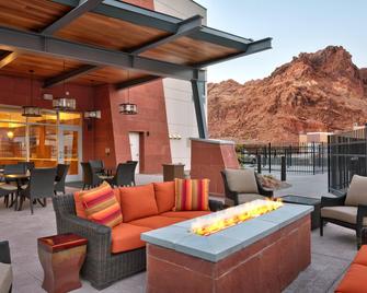 SpringHill Suites by Marriott Moab - Moab - Patio