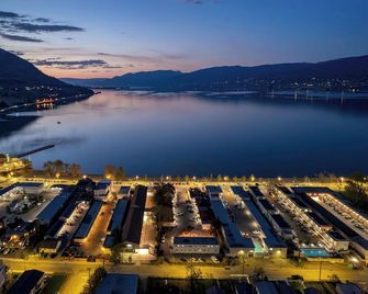 Okanagan Lakefront Resort - Penticton