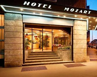 Hotel Mozart - Milà - Edifici