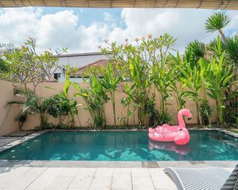 Villa Leya & Leon Canggu - By Bali Lyfe Venture - North Kuta - Piscina