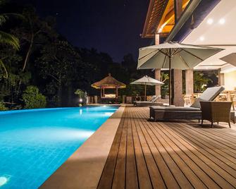 Ubud Hills Villas & Resort - Gianyar - Bazén