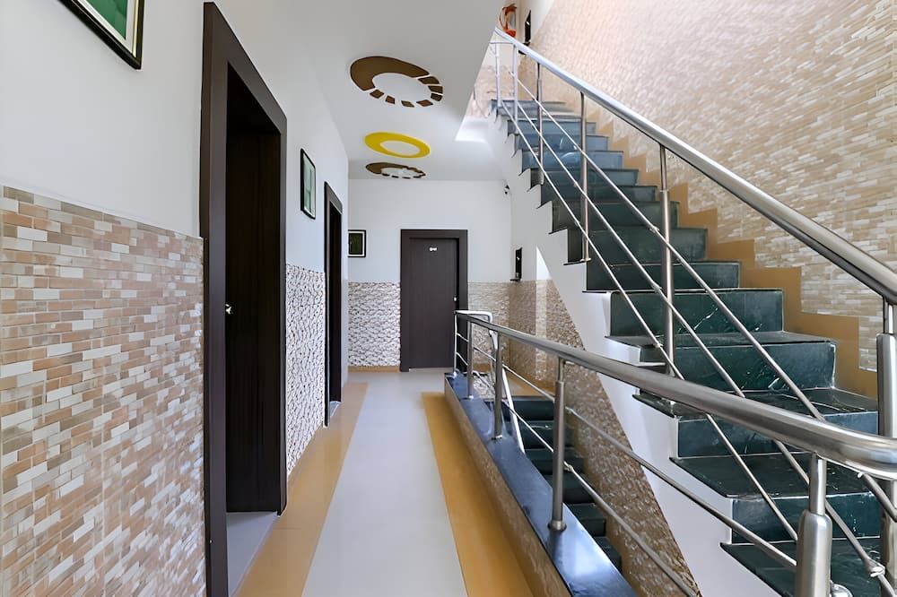 Hotel Atithi - Oposite Shreeji Hospital - Rajkot - Trappen