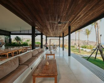 Somewhere Lombok, a Member of Design Hotels - Kuta - Pátio