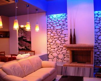 Hotel Segas - Loutraki - Wohnzimmer