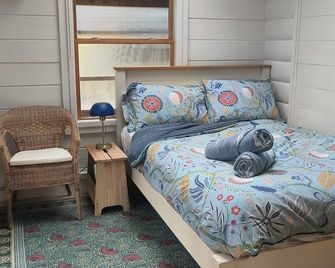 Pretty little cabin in the heart of the burren - 巴利瓦根 - 臥室