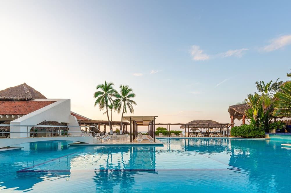 بارك رويال بيتش إكستابا - بسعر شامل جميع الخدمات - Ixtapa - حوض السباحة