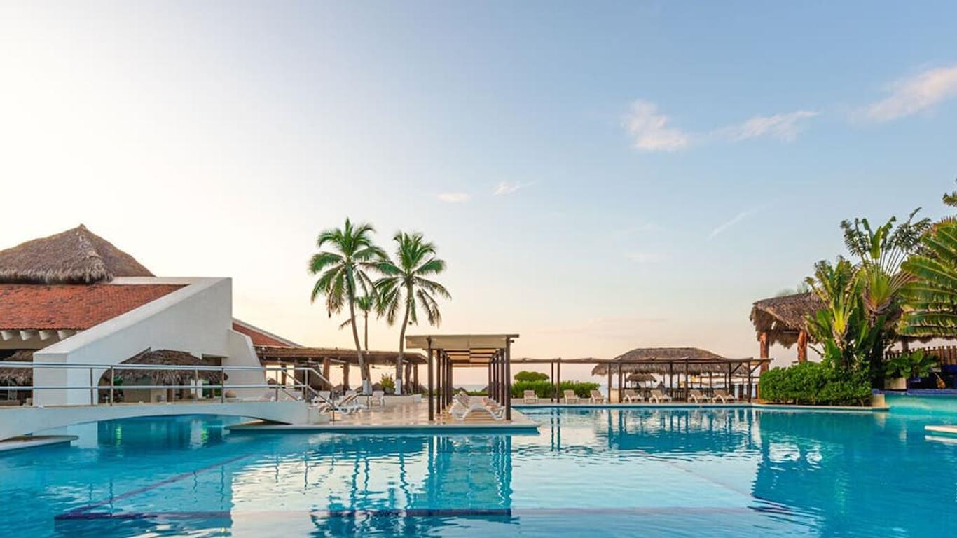 Park Royal Beach Ixtapa