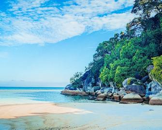 Empire Hotels & Resorts - Pulau Perhentian Besar - Spiaggia