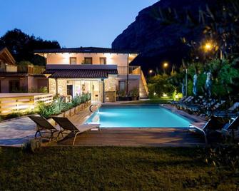 Agriturismo Vin e Amor - Dro - Pool