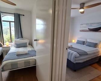West Beach Lagoon 107 - Perth - Bedroom