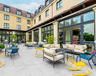 Hotel Paris Marne-La-Vallée by IHG - Magny-le-Hongre - Bar