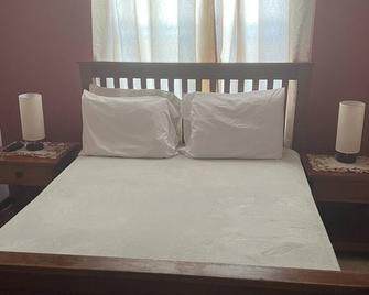 Friendly and Family Oriented Space Close to the Airport. - St. John's