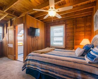 83 Sagamore Road Sagamore Beach - - Cape Cod - Bourne - Bedroom