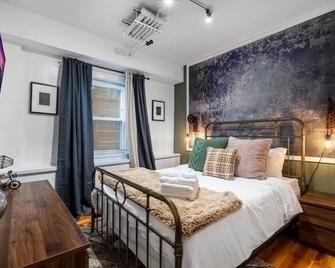 Modern Century Loft At The Pillars - Cleveland - Yatak Odası