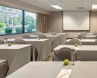 DoubleTree by Hilton Chicago Schaumburg - Schaumburg - Restaurant