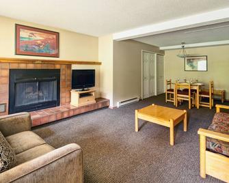 Panorama Mountain Resort - Toby Creek Horsethief Condos - Panorama - Huiskamer