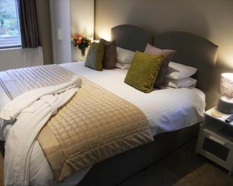 Lynstead House - Sidmouth - Bedroom