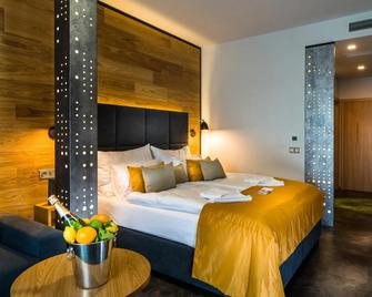 Hotel Galeria Thermal Besenova - Bešeňová - Habitación
