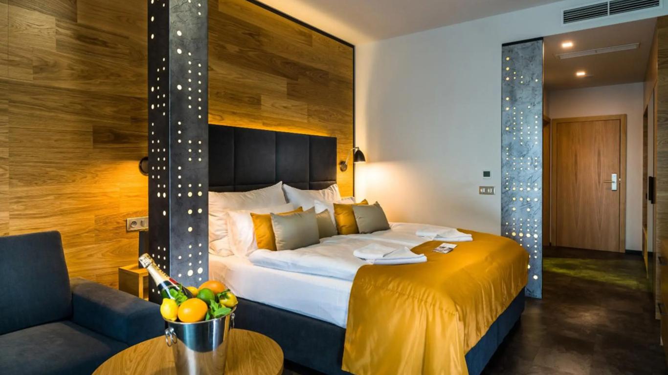 Hotel Galeria Thermal Besenova