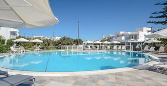 Birikos Studios & Apartments - Agios Prokopios - Pool