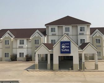 Chadron Inn & Suites - Chadron - Edificio
