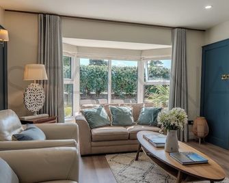 The Paddocks 4 bedroom home - Castlegregory - Living room