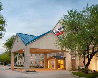 Fairfield Inn & Suites by Marriott Dallas Plano - Plano - Building