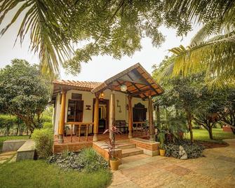 Brown Town Resort & Spa - Hyderabad