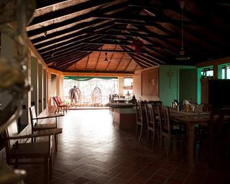 Kuzhupilly Beach House - Vypīn - Sala pranzo