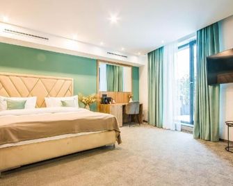 Central Carol Aparthotel 2 - Bucarest