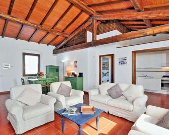Gr-f437-pimp22f1 - Pimpinnacolo 21 - 3BR P7 - Monte Argentario - Living room