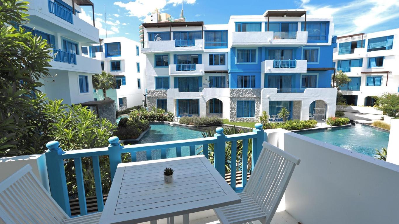 The Crest Santora by Charussi