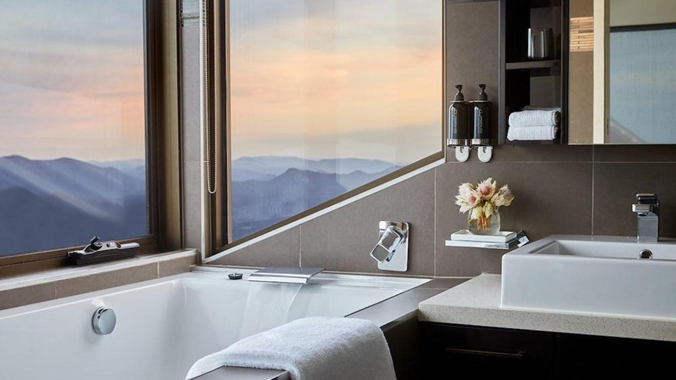 Breathtaker Hotel and Spa