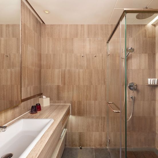 Nina Hotel Kowloon East image 1