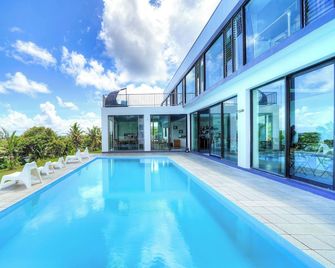 Maui Bay Home Stay Villa - Korolevu - Piscina